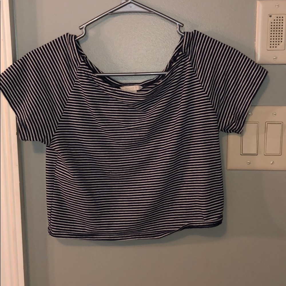 FOREVER 21 NAVY STRIPED CROP TOP